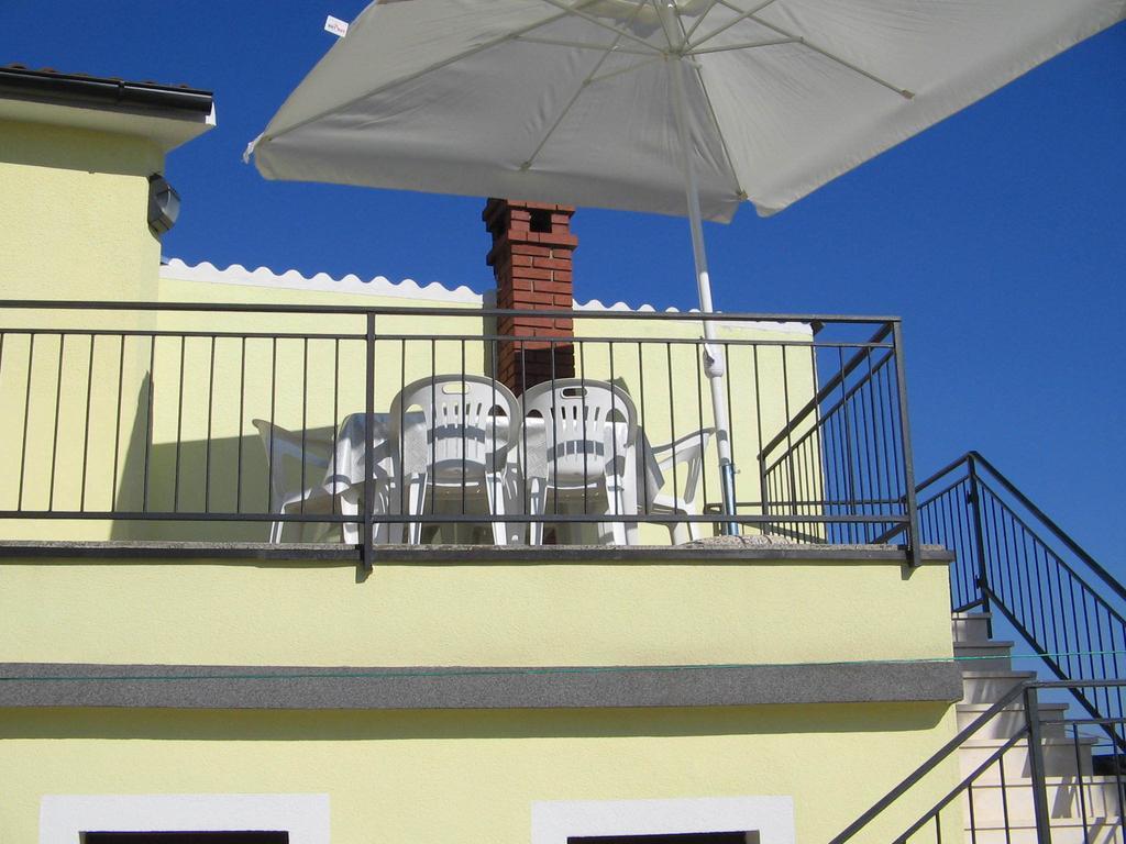 Aurelia Apartment Ližnjan Exterior foto