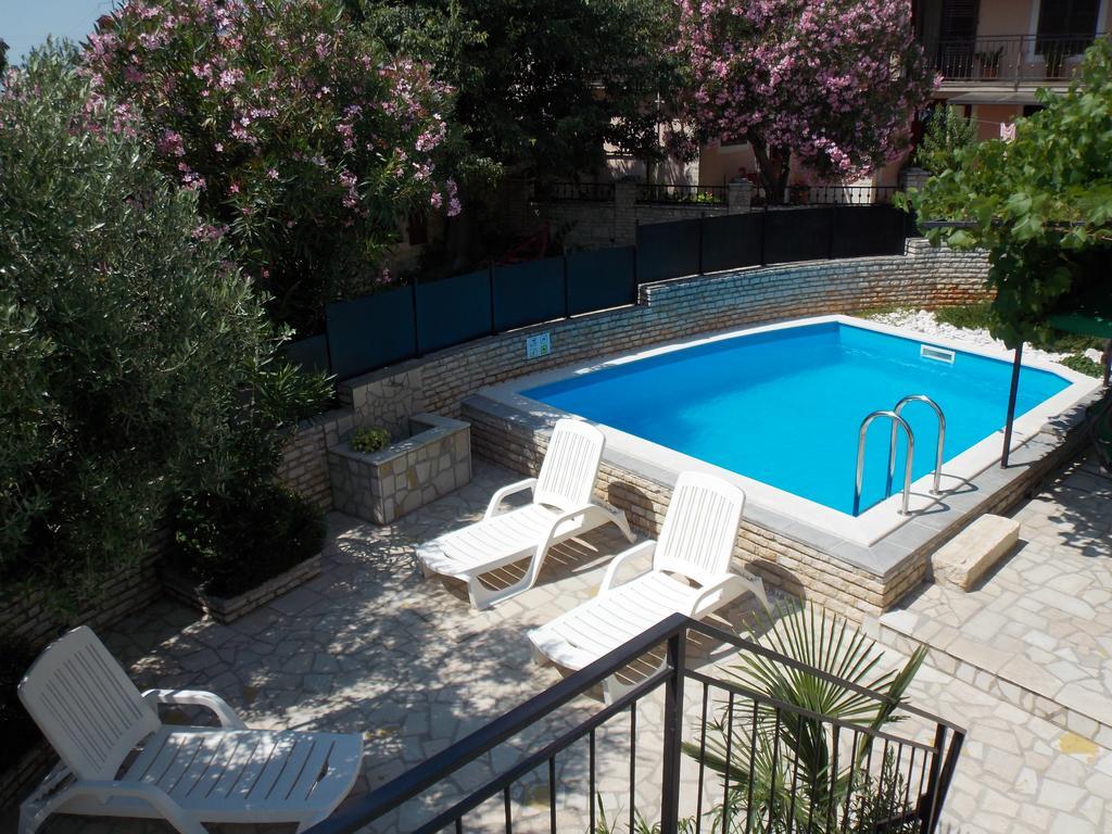 Aurelia Apartment Ližnjan Exterior foto