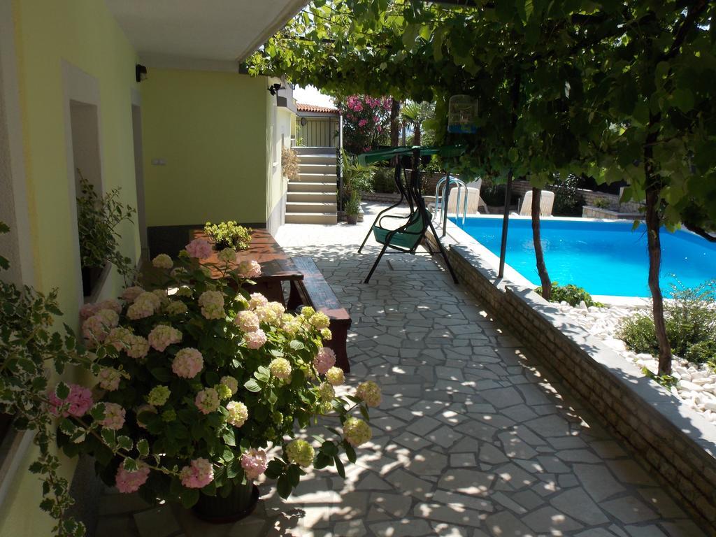 Aurelia Apartment Ližnjan Exterior foto