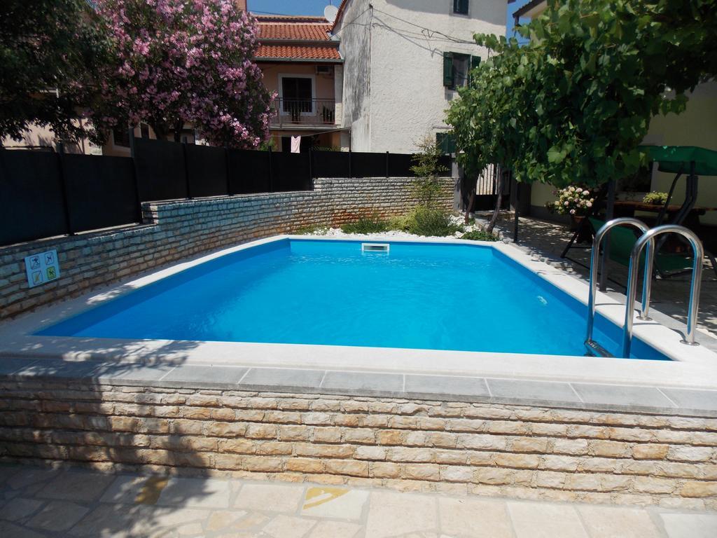 Aurelia Apartment Ližnjan Exterior foto